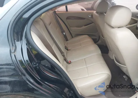 2005 Jaguar S-Type 3.0L V6 z USA, uszkodzony, nr VIN SAJWA01T75FN24249